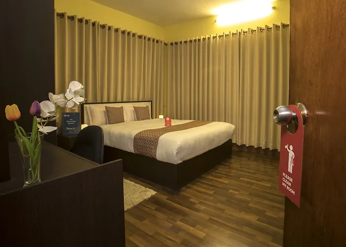 Oyo 131 Milarepa Hotel